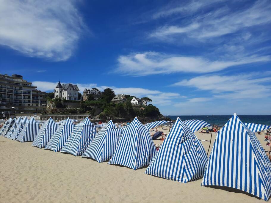 Le Moringa, A 2 Min De La Plage, Hyper Centre, Vue Mer De La Fenetre Dinard Exteriör bild